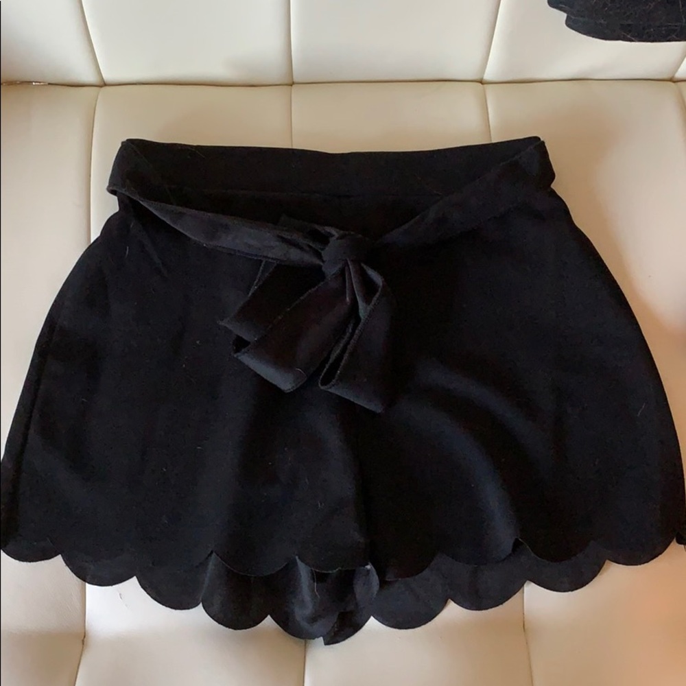 loose fit black tie shorts